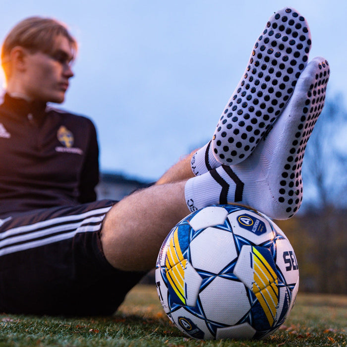 PRO GRIP SOCKS